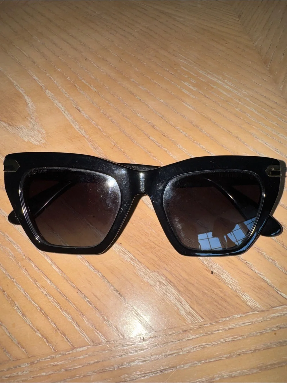 Feroce Black Cat-Eye Women's Sunglasses